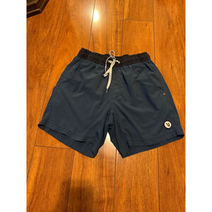 Men's Vuori Blue Athletic Shorts small with Black Waistband